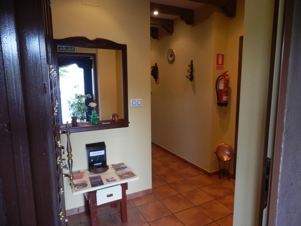 Casa Rural Los Olivos Sotoserrano Eksteriør bilde
